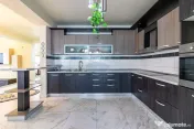 Casă / vilă de vânzare în Balotești | aprox. 350 mp ... 