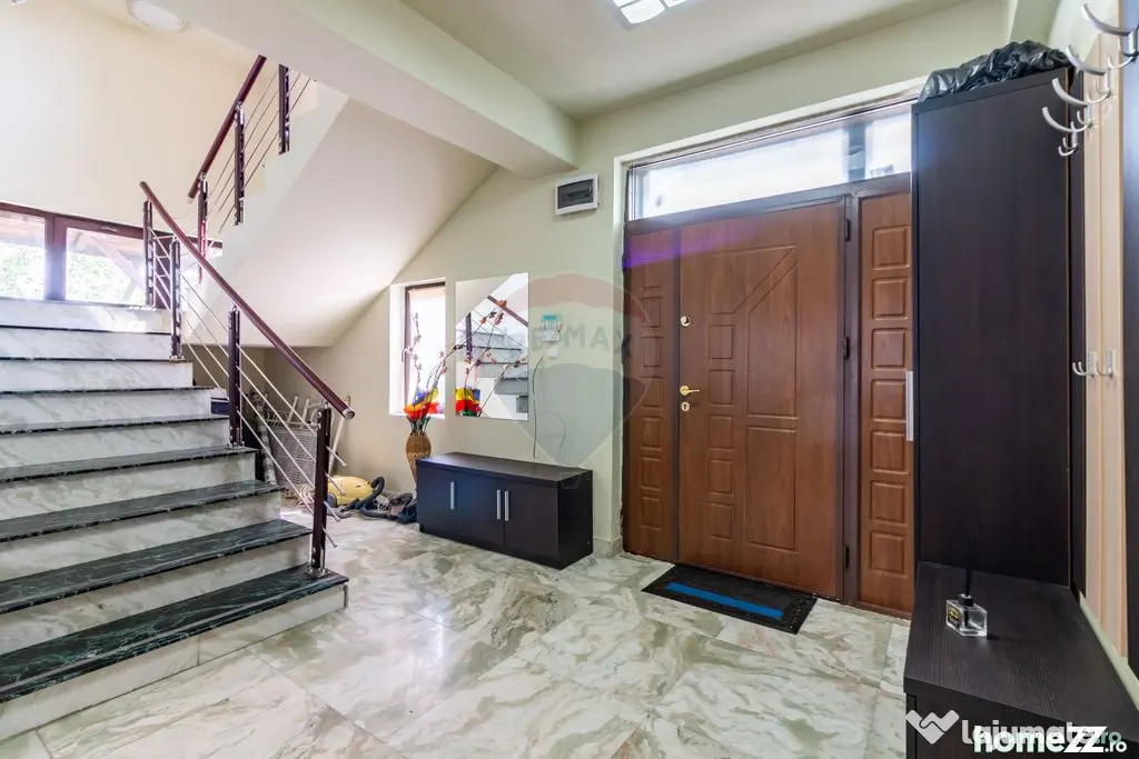 Casă / vilă de vânzare în Balotești | aprox. 350 mp | teren 1.015 mp - Balotesti (Bucuresti-Ilfov)