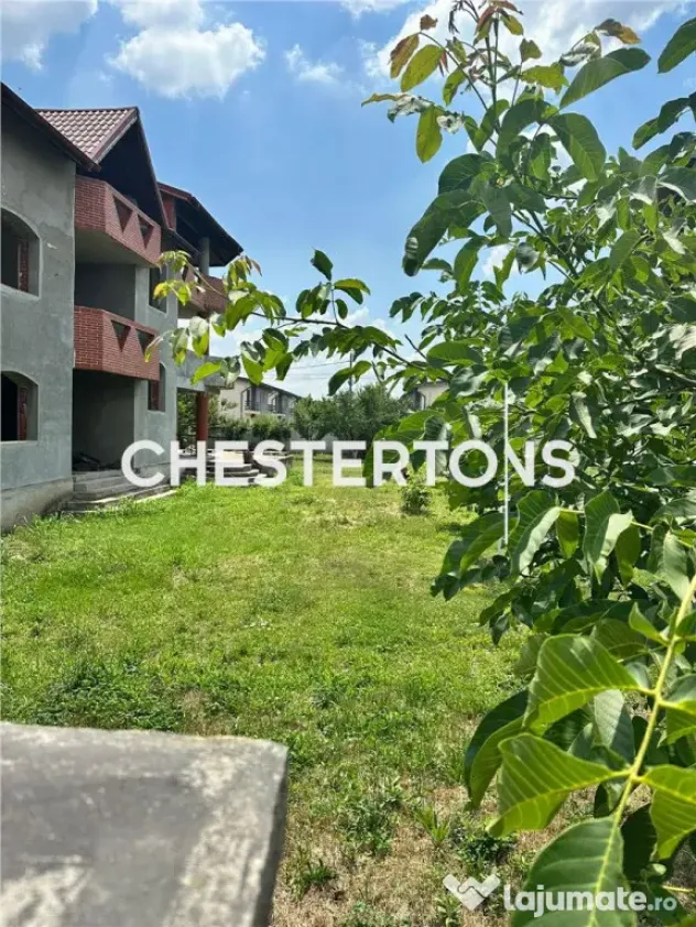 Vila Exclusivista , 9 camere 1200mp teren , toate utilitat