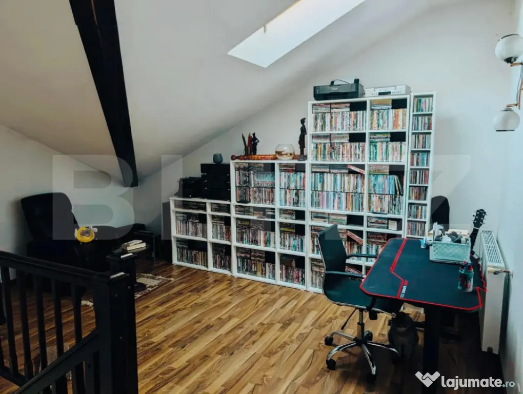 Apartament pe două niveluri, 3 camere, pet-friendly