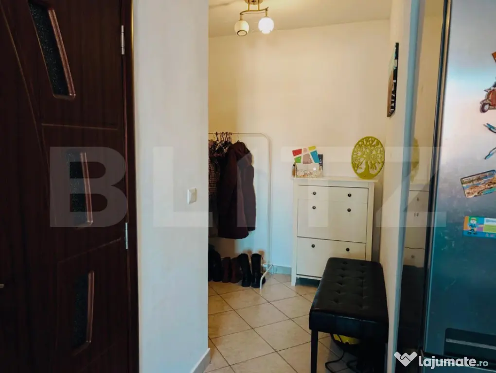 Apartament pe două niveluri, 3 camere, pet-friendly