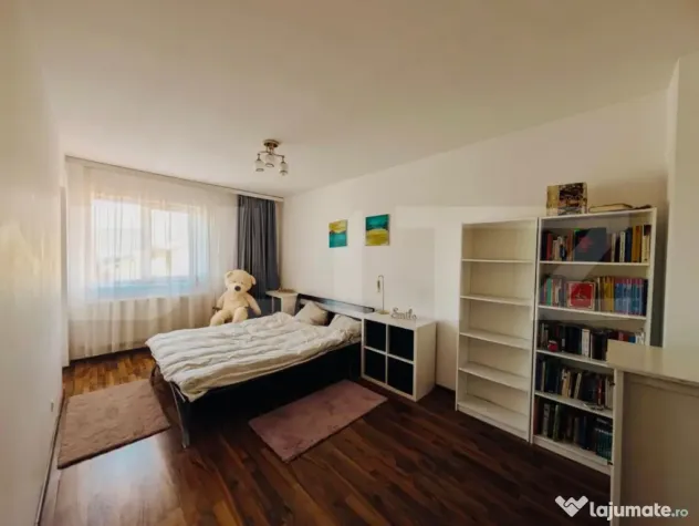 Apartament pe două niveluri, 3 camere, pet-friendly