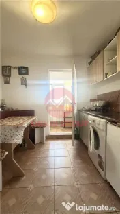 Apartament 2 camere, etaj intermediar, Navodari 