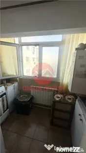 Apartament 2 camere, etaj intermediar, Navodari 