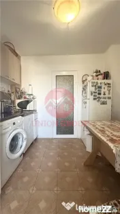 Apartament 2 camere, etaj intermediar, Navodari 