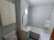 Apartament 2 camere, decomandate, etaj intermediar 