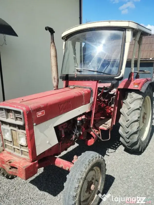 Tractor international 453