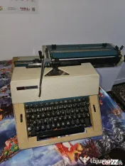 Mașină de scris Daro Optima – Made in GDR (Germania de Est) Funcțională 