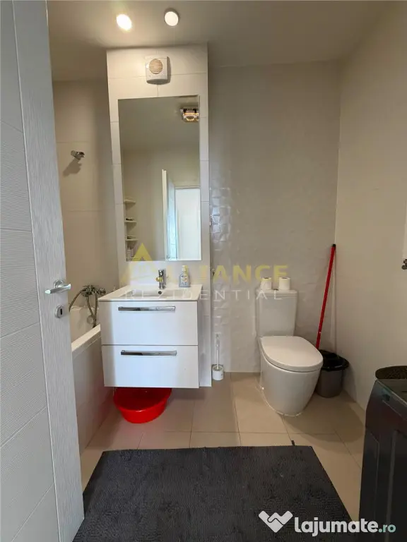 EXCLUSIVITATE - 2 CAMERE PARCARE INCLUS IN PRET - 110.000€