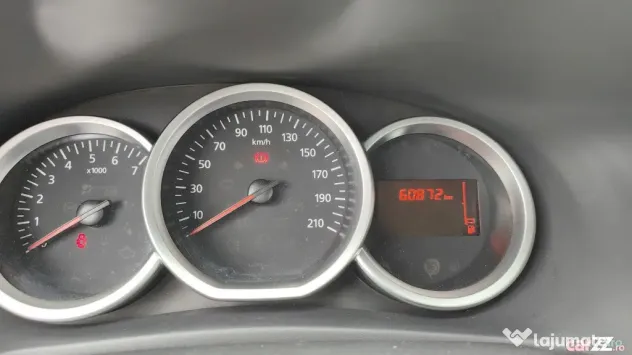 Dacia Logan an 2017, 60.000 Km, motor 999 cmc 75 CP Euro 6, anvelope iarna vara