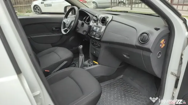 Dacia Logan an 2017, 60.000 Km, motor 999 cmc 75 CP Euro 6, anvelope iarna vara