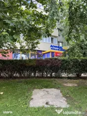 Vând spațiu comercial in zona Titan