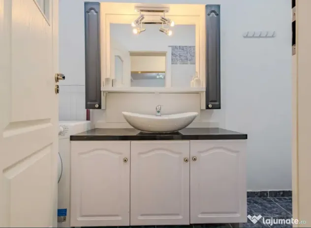 Apartament 2 camere | Centrul Istoric | Mobiat si Utilat |Curte Comuna