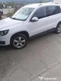 Vând tiguan 2013 2.0 disel 4×4 