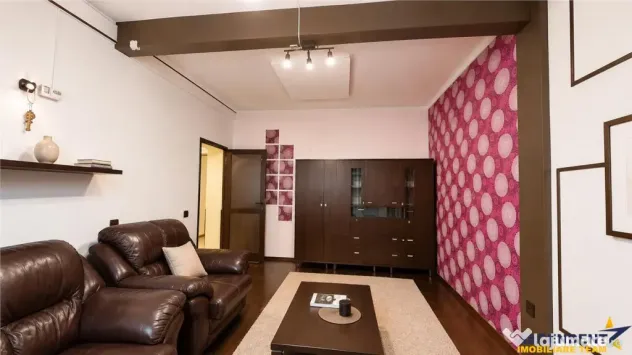 Apartament decomandat, 2 locuri parcare, Calea Bucuresti, A