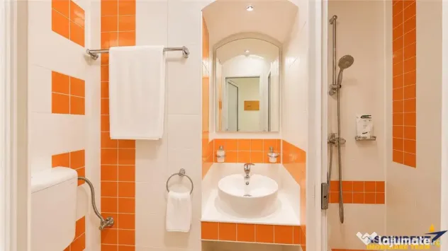 Apartament decomandat, 2 locuri parcare, Calea Bucuresti, A