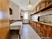 Apartament decomandat cu 4 camere orientat sud zona Cerna 