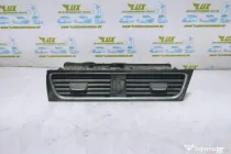Grila gura ventilatie bord 8t2820951b Audi A5 8T [2007 - 2011]