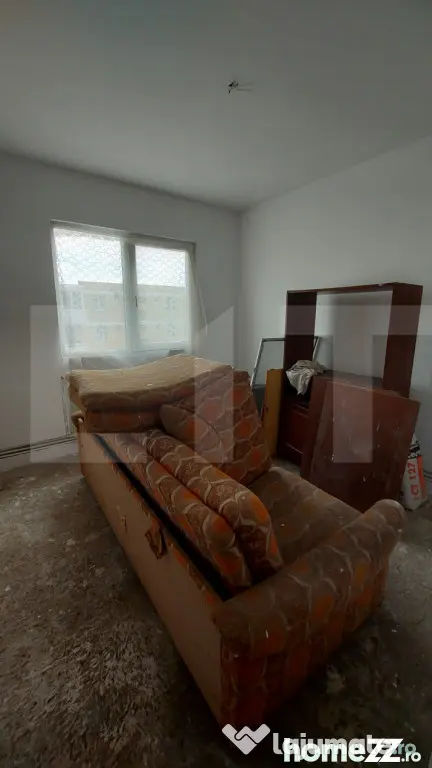 Apartament 2 camere semidecomandate, 40 mp+balcon, str. Romu - Sfantu Gheorghe (Covasna)