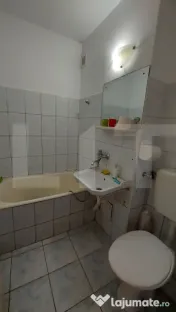 Apartament 2 camere semidecomandate, 40 mp+balcon, str. Romu 