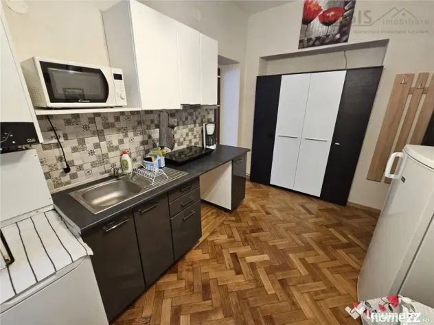 Investitie la cheie in zona centrala! 2 apartamente la casa,
