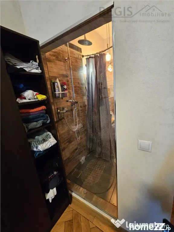 Investitie la cheie in zona centrala! 2 apartamente la casa,