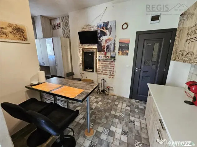 Investitie la cheie in zona centrala! 2 apartamente la casa,