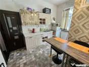 Investitie la cheie in zona centrala! 2 apartamente la casa,