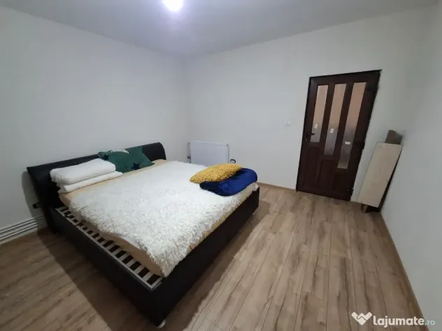 Inchiriez apart 3 camere Parneava - Str. Oituz ID: RH-45313-property
