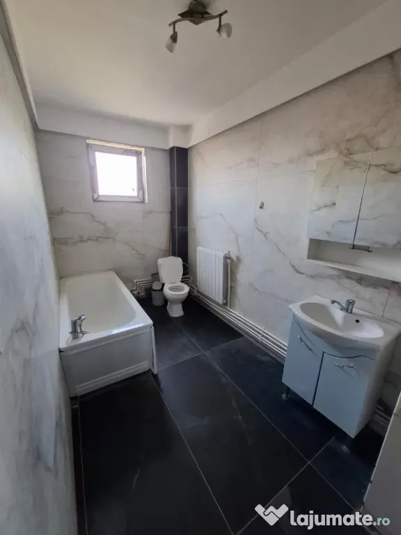 Inchiriez apart 3 camere Parneava - Str. Oituz ID: RH-45313-property