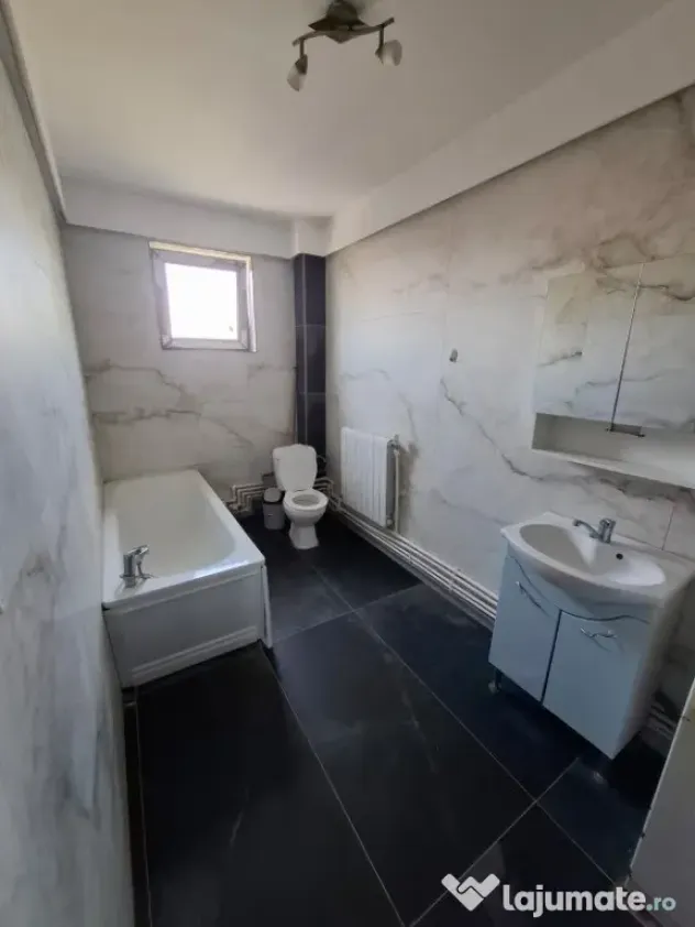 Inchiriez apart 3 camere Parneava - Str. Oituz ID: RH-45313-property