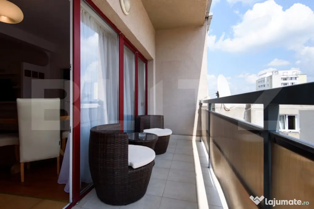 Apartament 2 camere, terasă, parcare inclusă, zona strazii