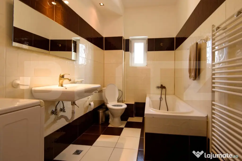 Apartament 2 camere, terasă, parcare inclusă, zona strazii