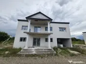 Vile noi in Vernesti/BZ ~ acces facil DN10 ~ 225mp utili ~ teren 615mp 