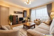 Apartament 3 camere,2 bai, decomandat, accesorizat, parcare