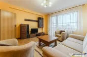 Apartament 3 camere,2 bai, decomandat, accesorizat, parcare
