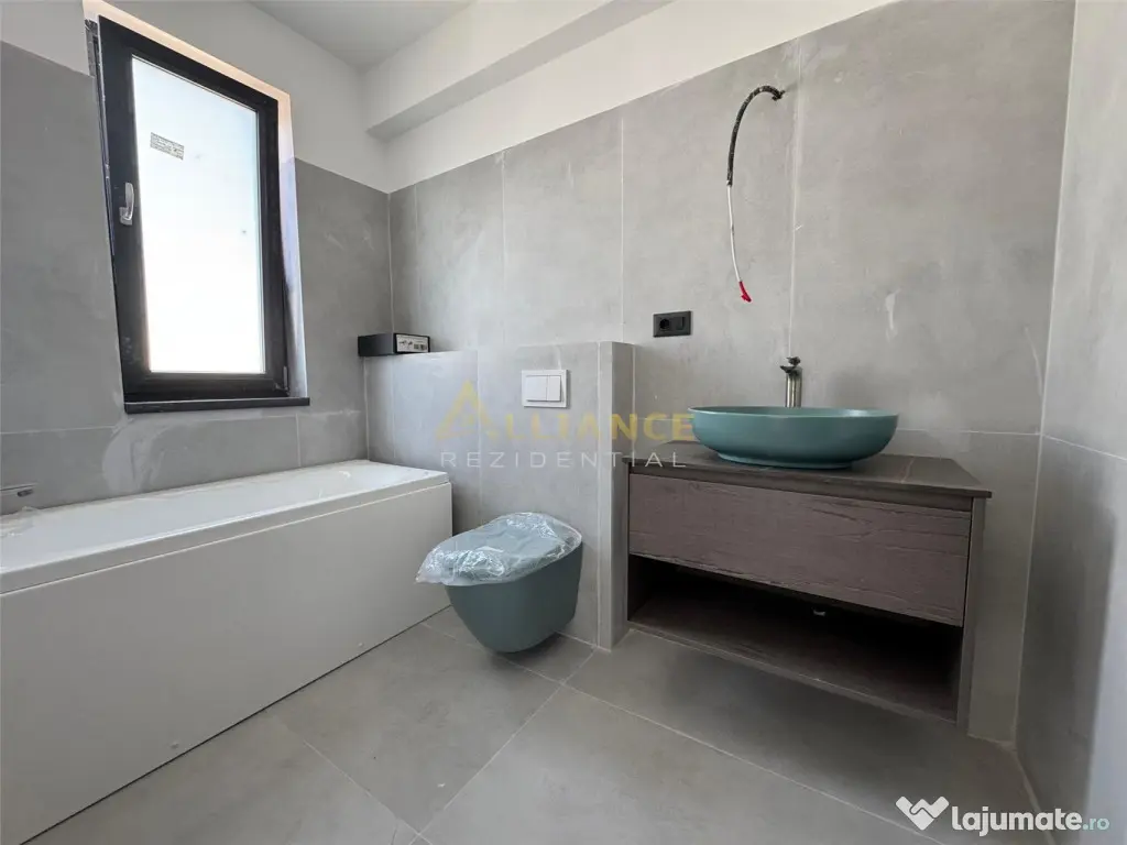 {Primarie} Vila 3 camere - 3 bai | Teren 210 mp
