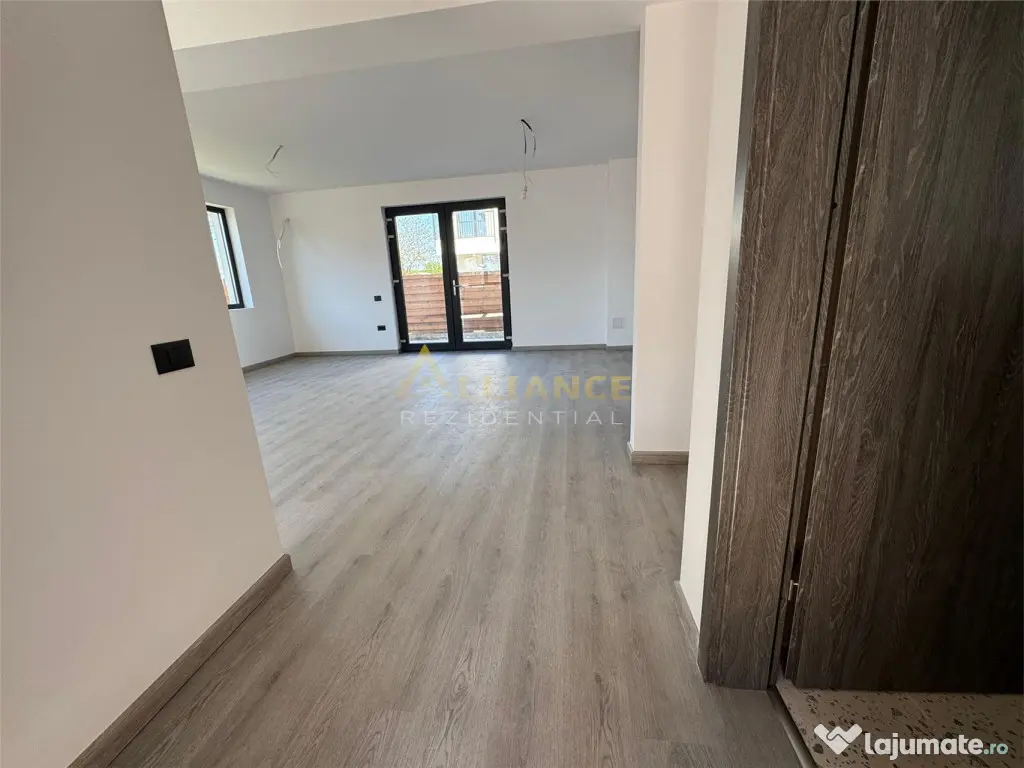 {Primarie} Vila 3 camere - 3 bai | Teren 210 mp