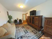 Apartament 3 camere decomandate zona Scoala de Inot