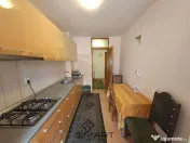 Apartament 3 camere decomandate zona Scoala de Inot
