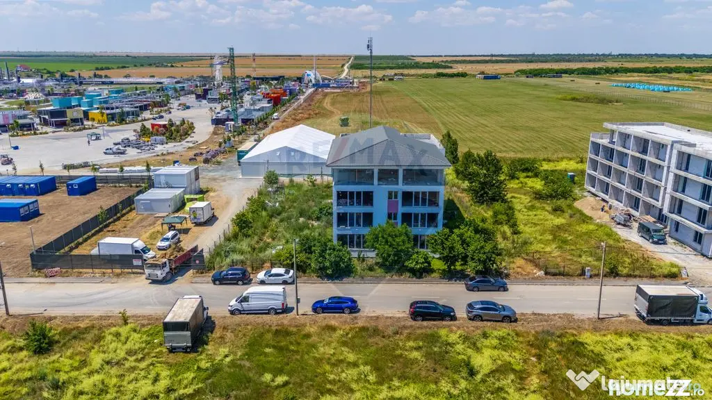Aparthotel / Clădire 24-28 unități lângă viitoarea s... - Costinesti (Constanta)