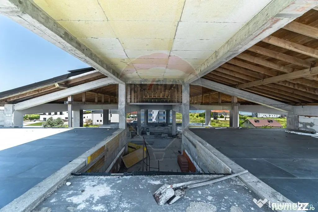 Aparthotel / Clădire 24-28 unități lângă viitoarea s... - Costinesti (Constanta)