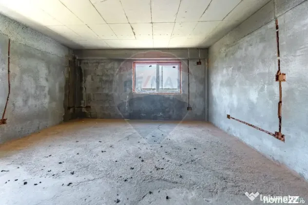 Aparthotel / Clădire 24-28 unități lângă viitoarea s... - Costinesti (Constanta)