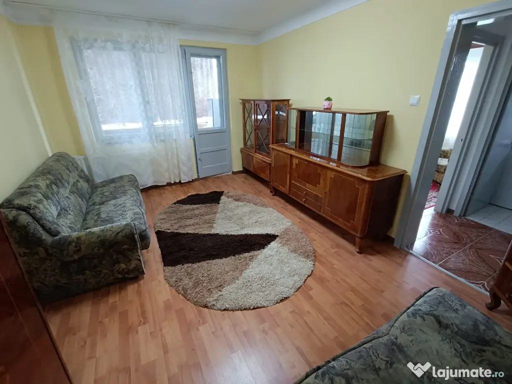 Închiriez apartament 2 camere Campina Prahova str. B.P.Hasdeu