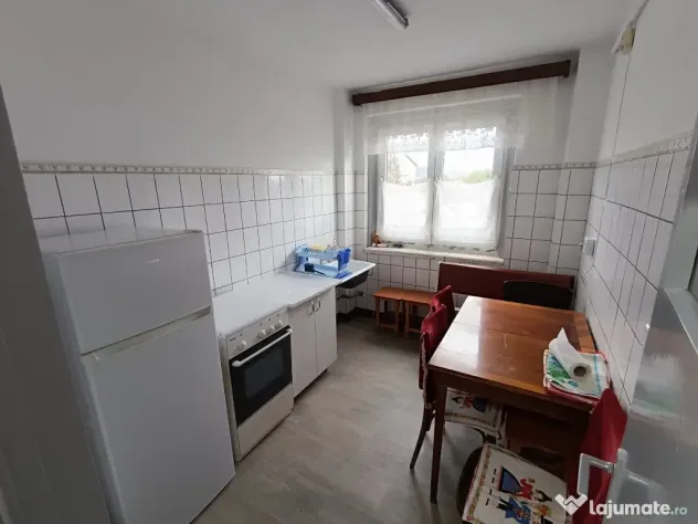 Închiriez apartament 2 camere Campina Prahova str. B.P.Hasdeu
