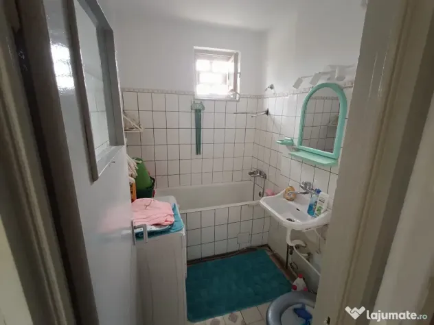 Închiriez apartament 2 camere Campina Prahova str. B.P.Hasdeu