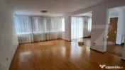 Vilă de vânzare, 300 mp, zona Livezeni 
