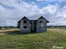 ???? Casă Spațioasă la Roșu cu 7.500 mp Teren – Oportu