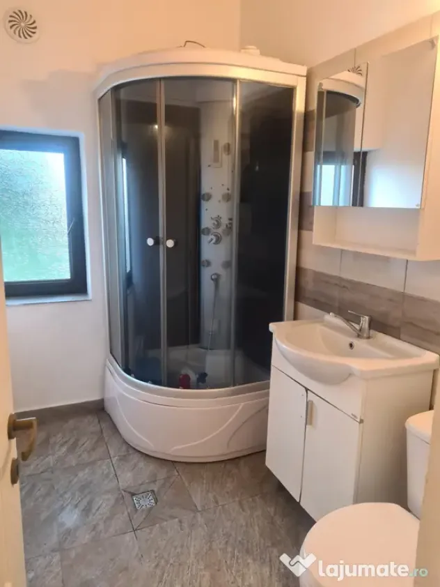 Apartament de închiriat