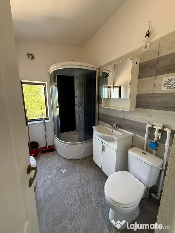 Apartament de închiriat